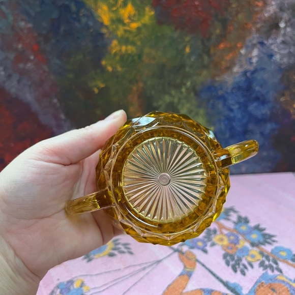 VTG Yellow Amber Depression Glass Cubist Creamer and Sugar Set - Picture 5 of 8